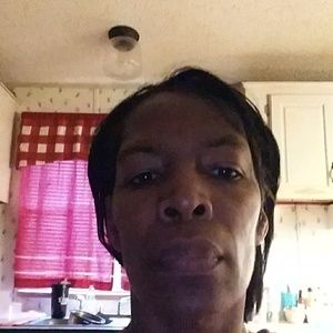 Meet your Posher, Lorene